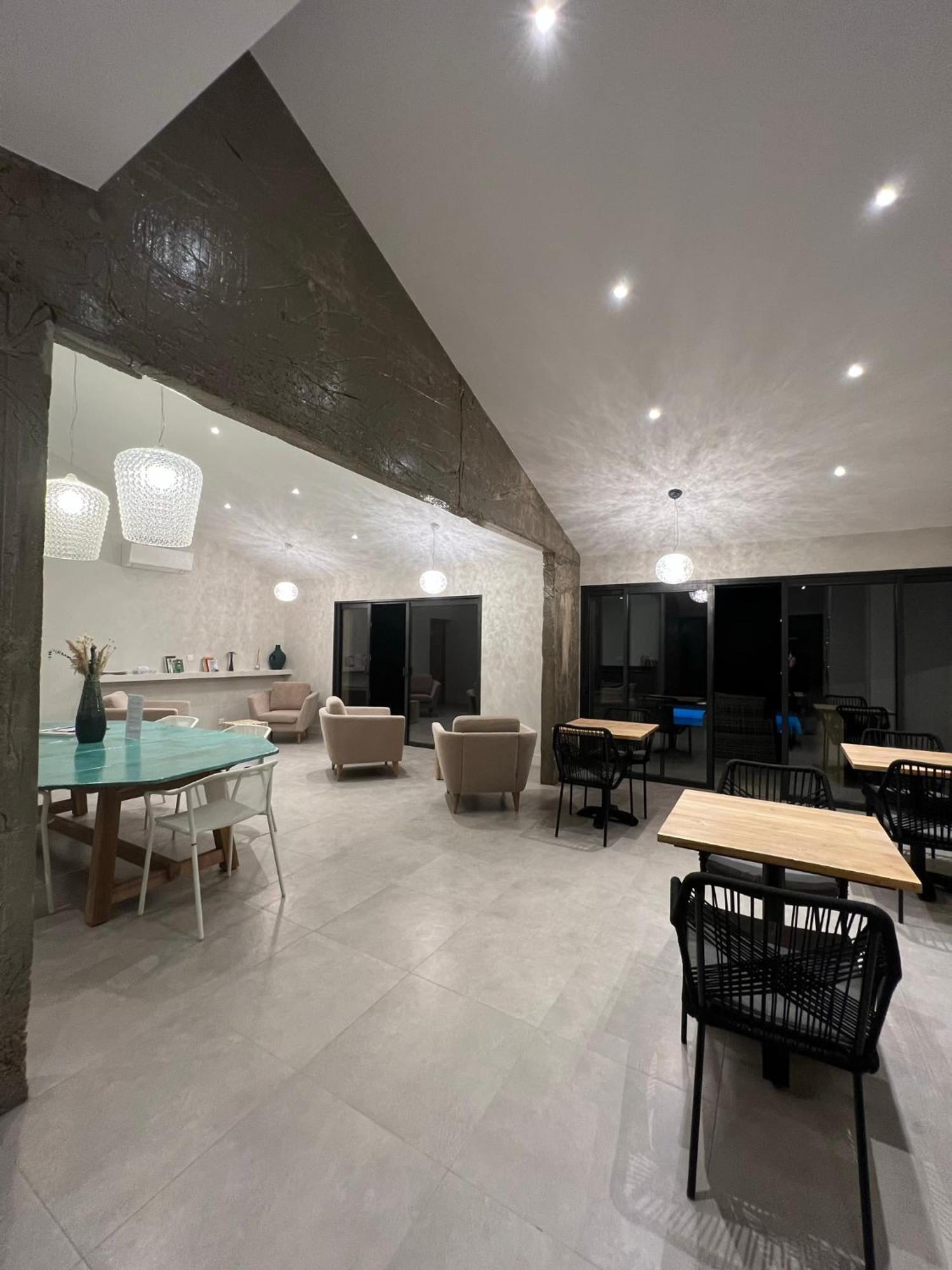 Le Petit Hotel De Pianottoli-Caldarello Екстер'єр фото